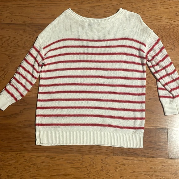 Loft sweater. Size large. - Picture 5 of 7